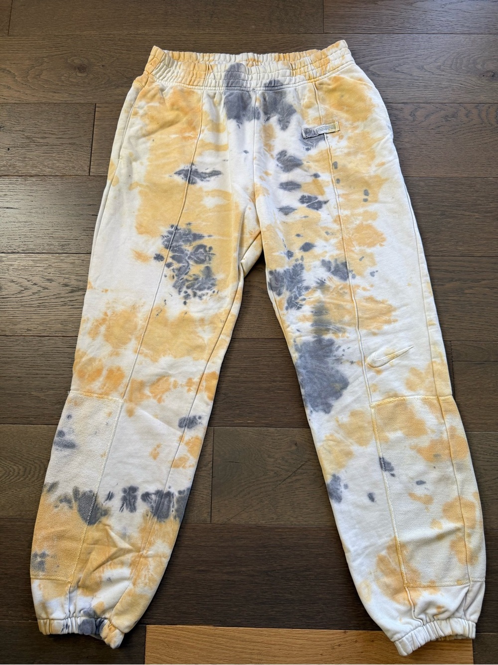 Women’s Nike Sportswear Sport Essentials Tie Dye French Terry Joggers (Medium)